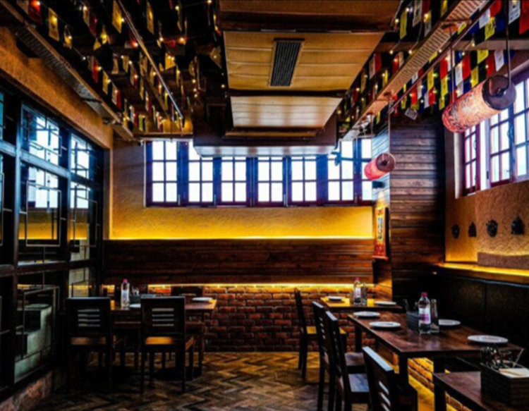 Yeti, CP Delhi