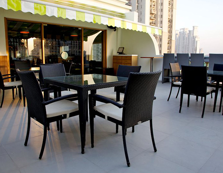 V - Spot, Gurgaon